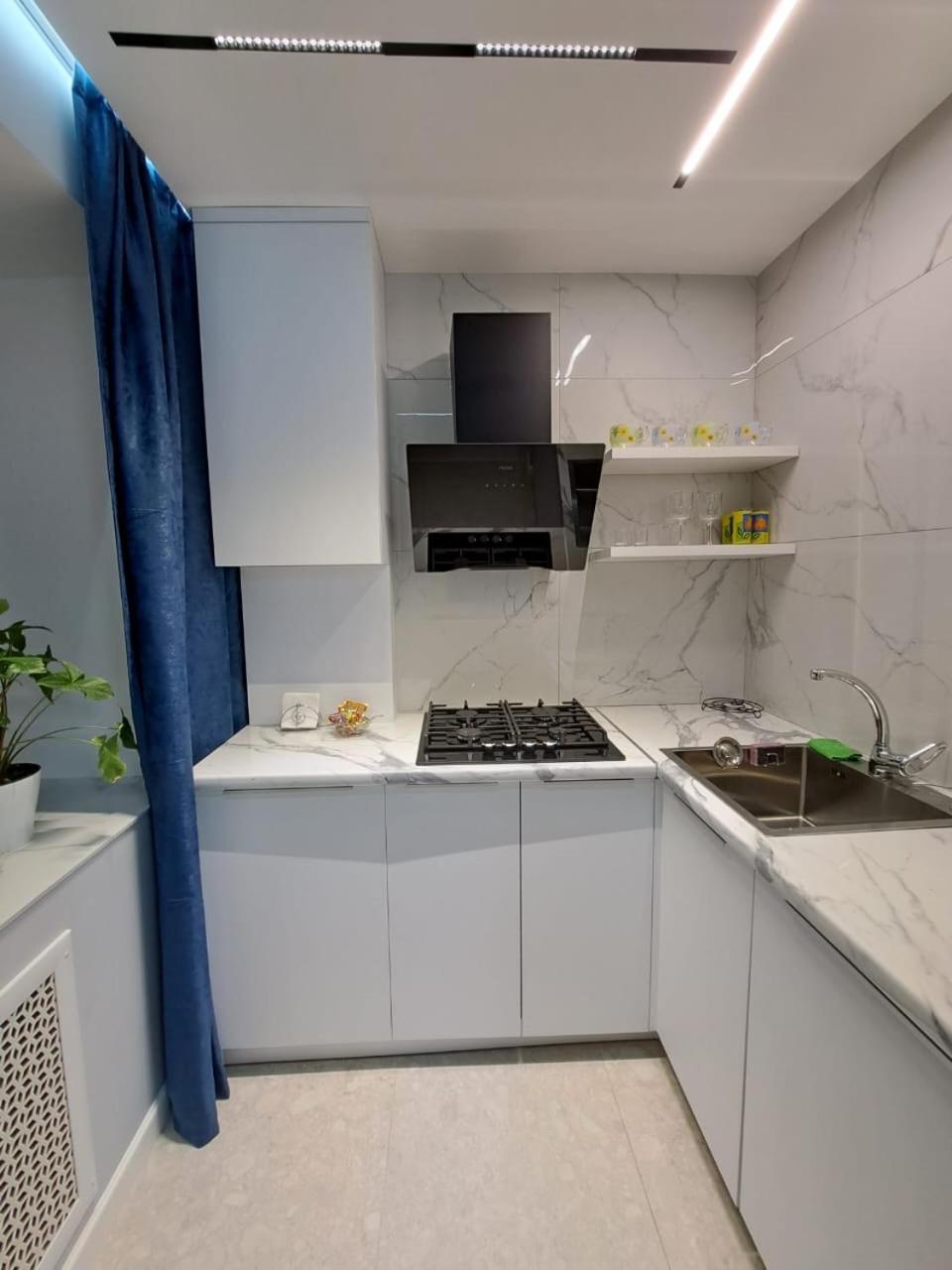 Алена Apartment Уралск Екстериор снимка