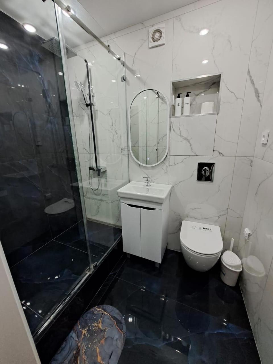 Алена Apartment Уралск Екстериор снимка